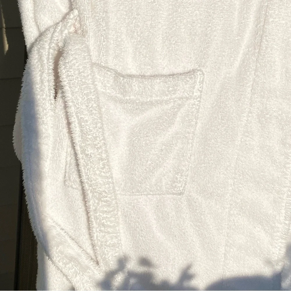 Gently Loved Sz-L/XL Robe By:”Hotel Collection” Luxurious💯Cotton White Bathrobe
